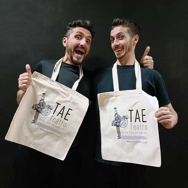 shopper-tae-duo-male